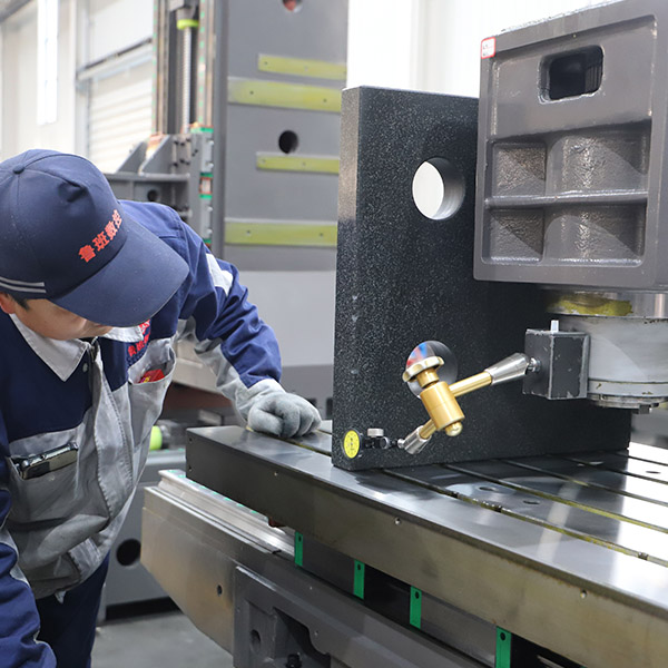 Принцип работы вертикального обрабатывающего центра